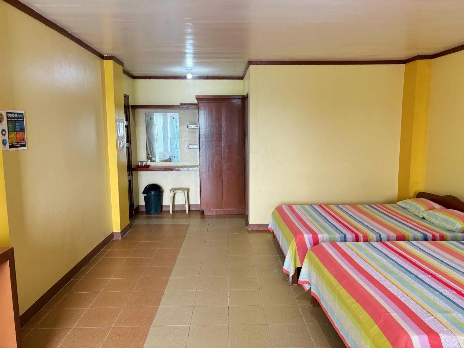 White Beach Hotel Puerto Galera Powered By Cocotel Exteriör bild