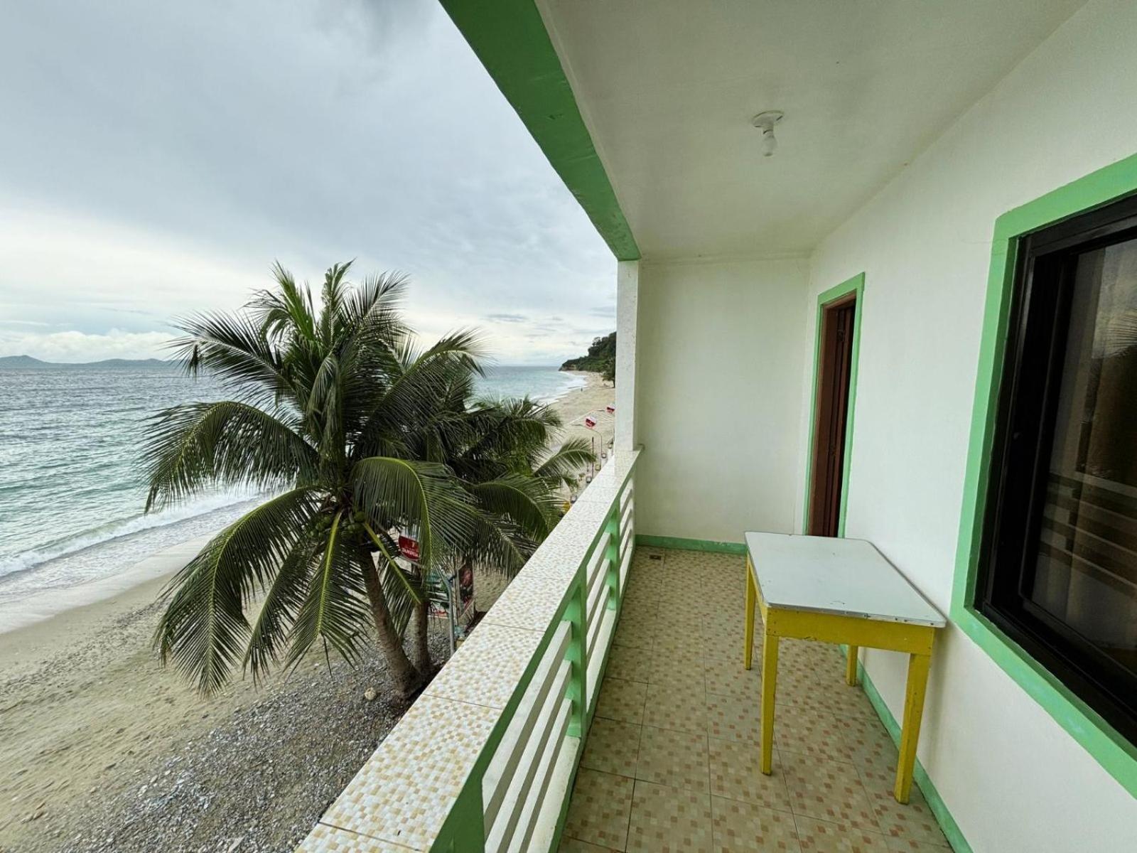 White Beach Hotel Puerto Galera Powered By Cocotel Exteriör bild