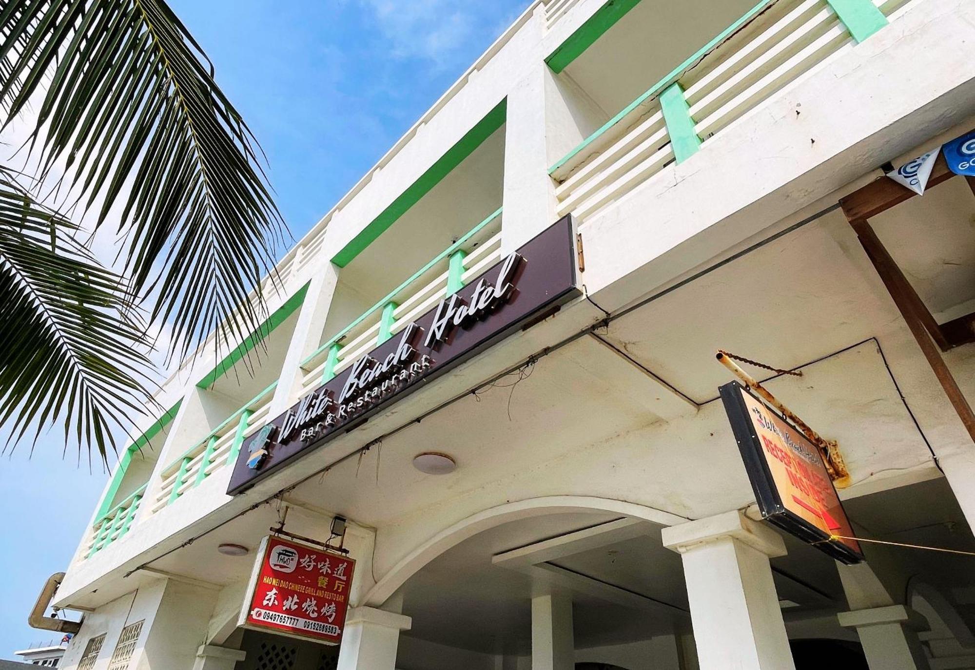 White Beach Hotel Puerto Galera Powered By Cocotel Exteriör bild
